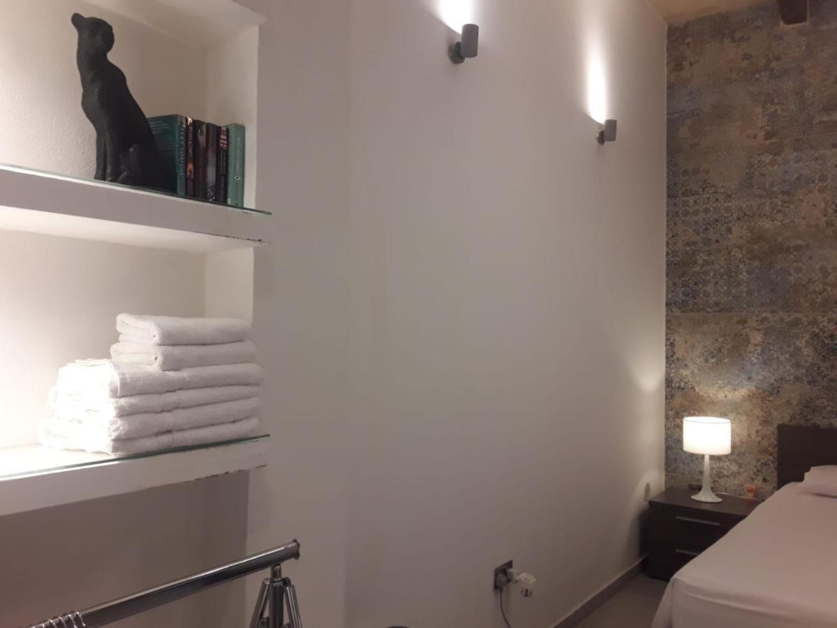 Valletta Most Central Studio Apartment 16Th-Century Building Екстер'єр фото